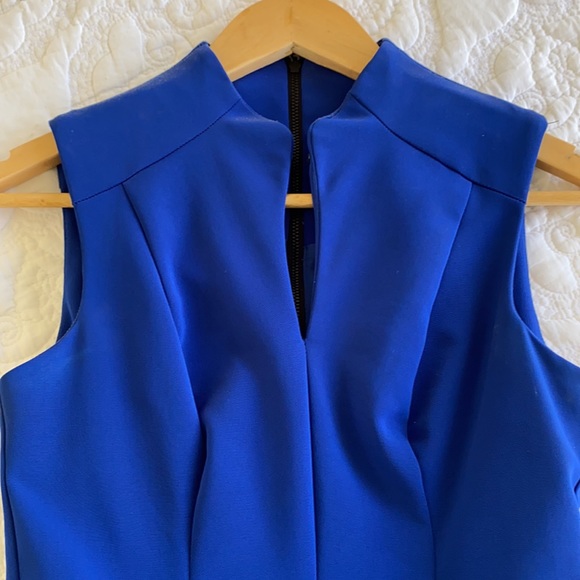 Pre loved Cue dress fit and flare size 6 - Picture 2 of 6